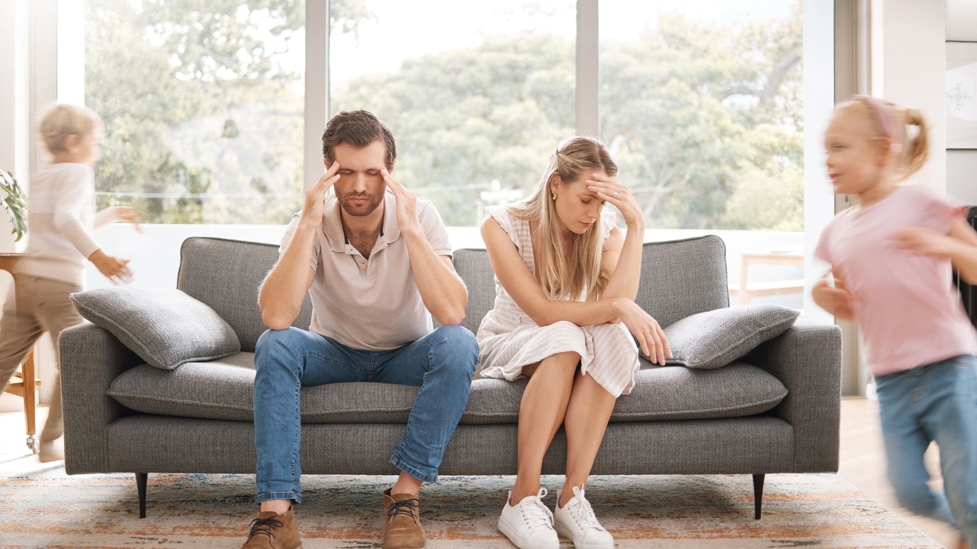 Balancing Hormones Naturally: How Iodine Supports Men and Women Differently